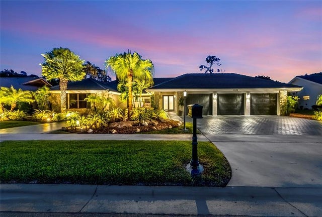 5 of 64 - 10182 Boca Woods Ln, Boca Raton, FL