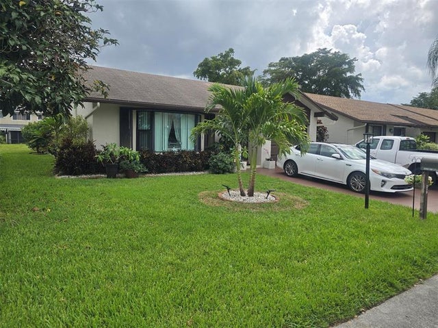 2 of 19 - 2098 Sw 17th Dr, Deerfield Beach, FL
