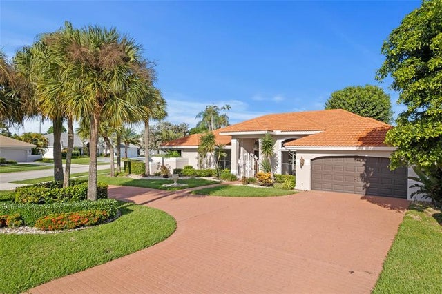 3 of 38 - 21913 Old Bridge Trl, Boca Raton, FL