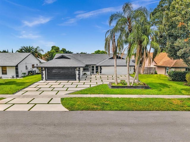 4 of 53 - 8301 Nw 52nd St, Lauderhill, FL
