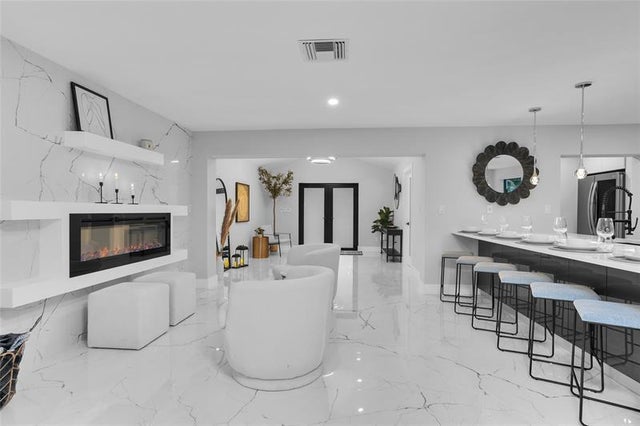 5 of 65 - 2748 Nw 9th Ln, Wilton Manors, FL