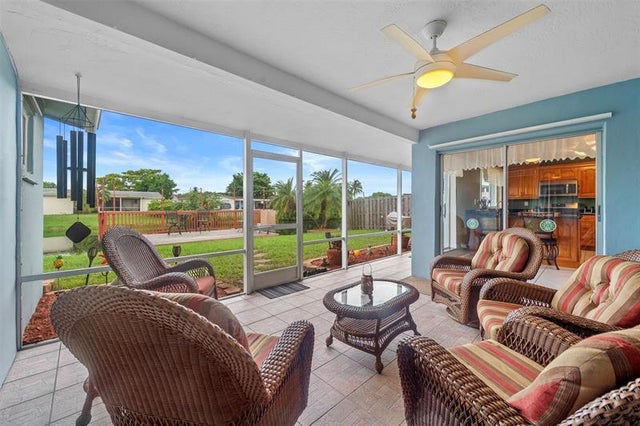 1 of 30 - 9260 Nw 21st Mnr, Sunrise, FL