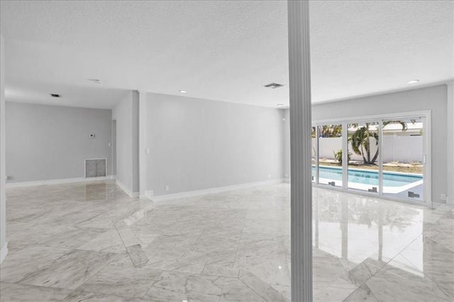 5 of 39 - 1820 Ne 59th Ct, Fort Lauderdale, FL