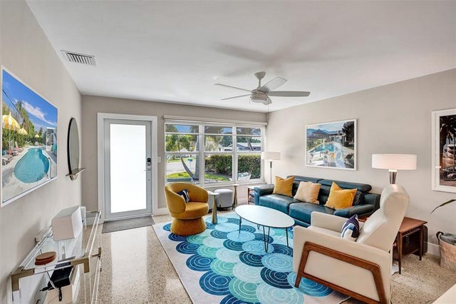 4 of 34 - 25 Ne 26th Ct, Wilton Manors, FL