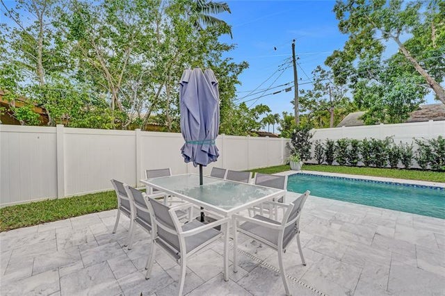 5 of 43 - 1280 Ne 40th St, Oakland Park, FL