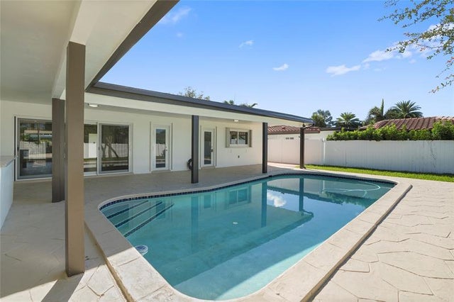 5 of 39 - 1011 Se 7th Ave, Pompano Beach, FL