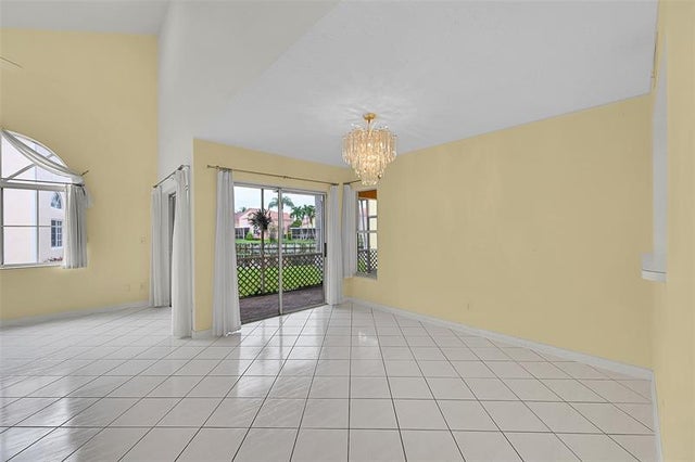 3 of 41 - 1046 Se 6th Ave, Dania, FL