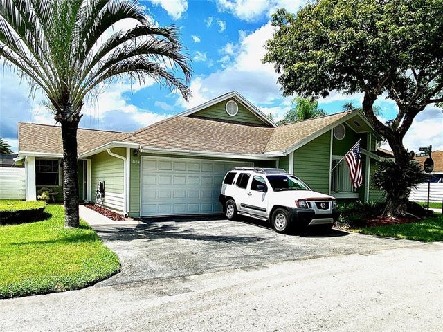 3 of 34 - 10184 Sw 139th Pl, Miami, FL