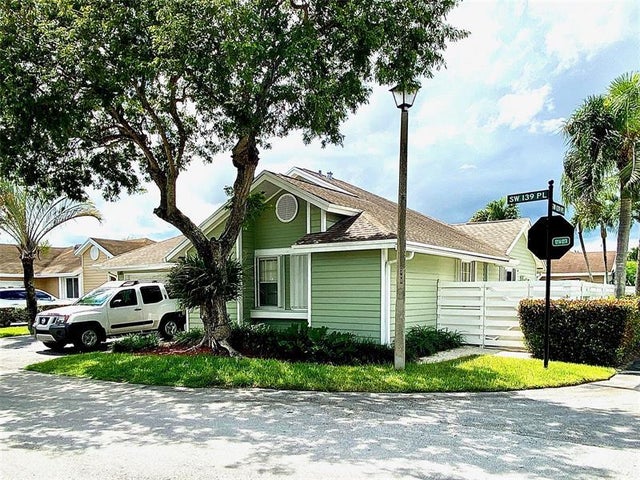 5 of 34 - 10184 Sw 139th Pl, Miami, FL