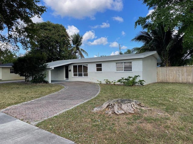 1 of 53 - 901 N 46th Ave, Hollywood, FL