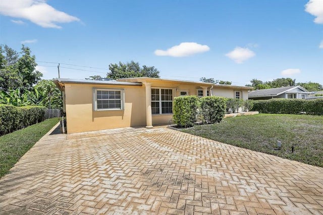 1 of 34 - 5701 Hope St, Hollywood, FL