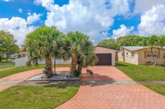 2 of 52 - 5400 W Park Rd, Hollywood, FL
