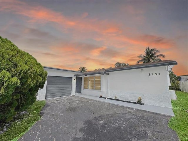 2 of 29 - 8971 Nw 8th St, Pembroke Pines, FL