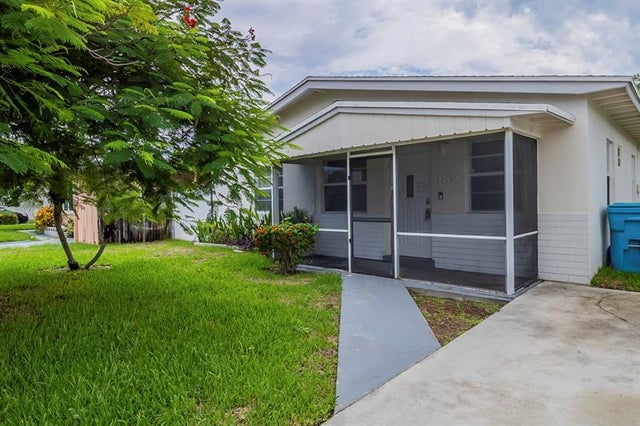 1 of 38 - 132 Se 4th Ave, Boynton Beach, FL