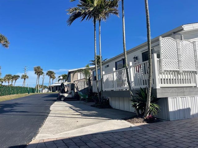 2 of 38 - 5369 Compass Cove Pl, Hutchinson Island, FL