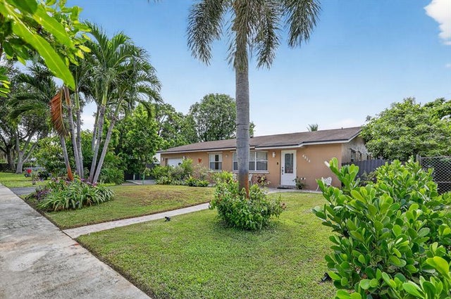 1 of 24 - 4818 Sw 11th Ct, Plantation, FL