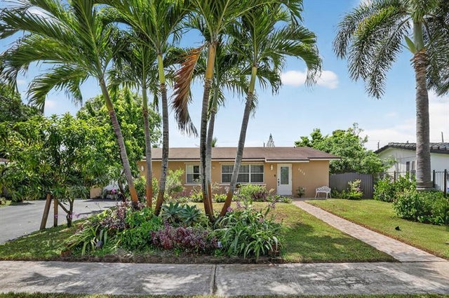 2 of 24 - 4818 Sw 11th Ct, Plantation, FL
