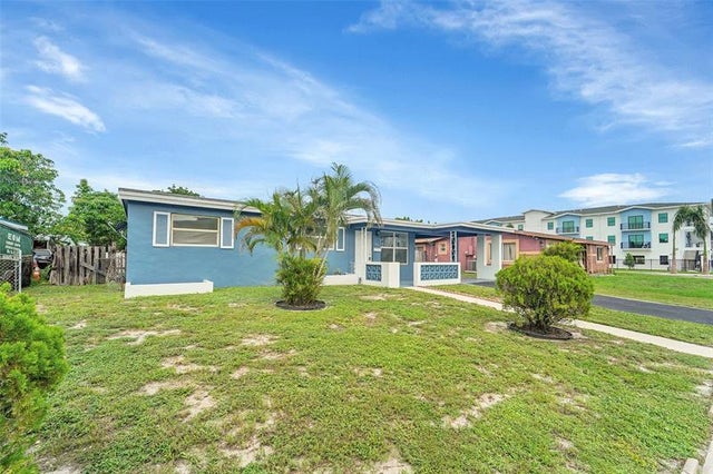 1 of 29 - 471 Sw 27th Ter, Fort Lauderdale, FL