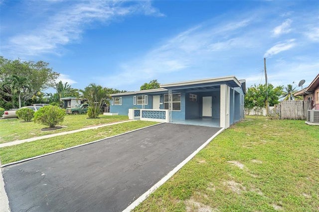 3 of 29 - 471 Sw 27th Ter, Fort Lauderdale, FL