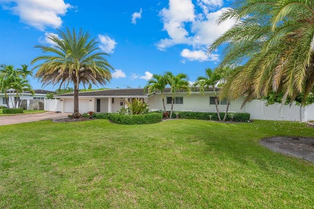 4 of 57 - 2633 Ne 34th St, Fort Lauderdale, FL