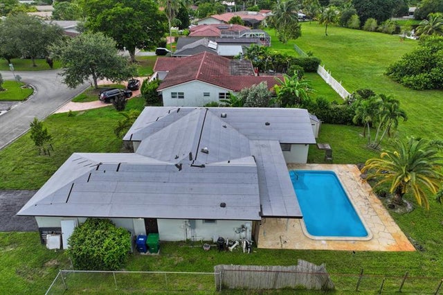 3 of 38 - 4221 Nw 107th Ave, Coral Springs, FL
