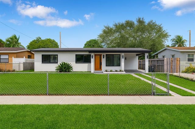 1 of 20 - 529 Sw 22nd Ave, Fort Lauderdale, FL