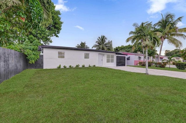 3 of 27 - 4138 Sw 48th Ct, Fort Lauderdale, FL
