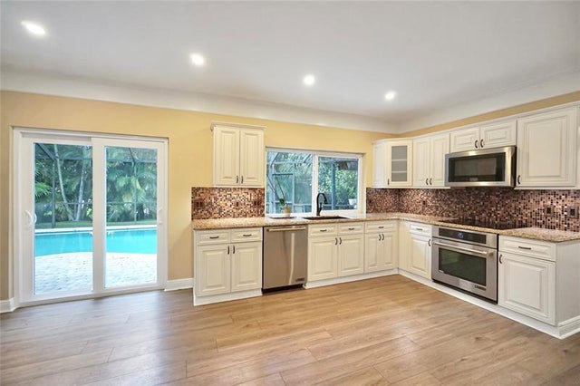 2 of 25 - 7501 Red Bay Place, Coral Springs, FL