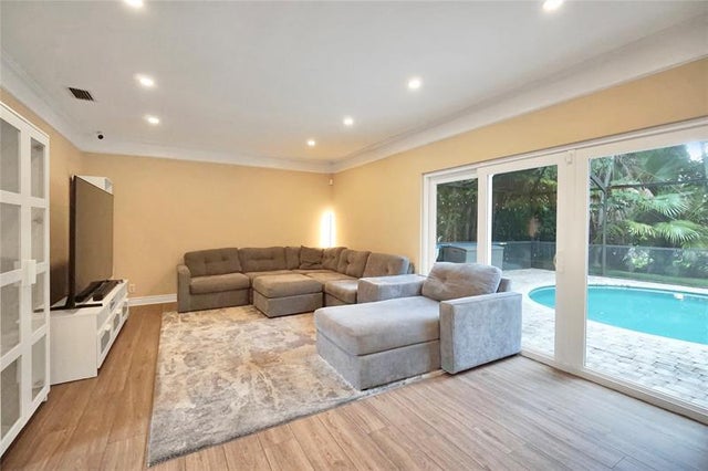 5 of 25 - 7501 Red Bay Place, Coral Springs, FL
