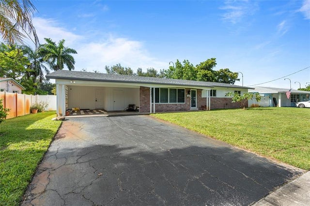 1 of 28 - 5341 Sw 1st St, Plantation, FL