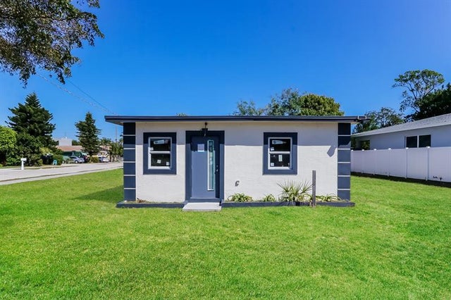 1 of 21 - 719 Nw 1st St, Delray Beach, FL
