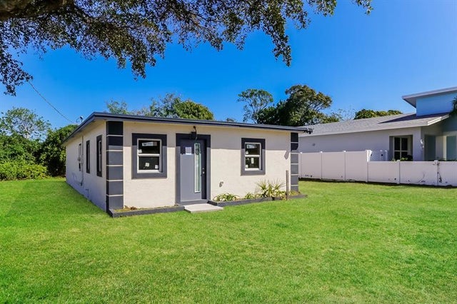 3 of 21 - 719 Nw 1st St, Delray Beach, FL