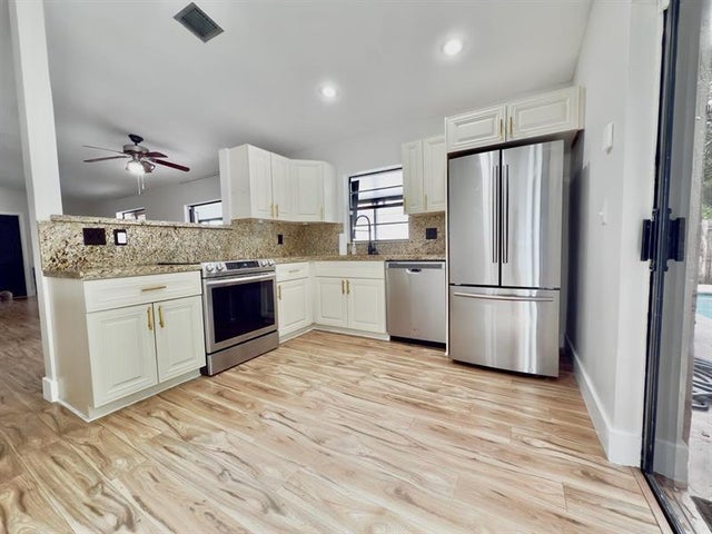 5 of 19 - 5308 Nw 92, Sunrise, FL