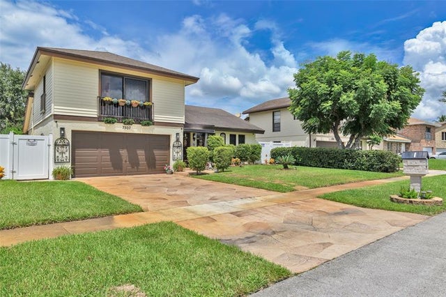 2 of 39 - 7507 Sw 4ct, North Lauderdale, FL