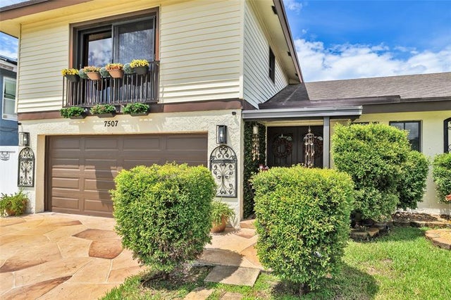 4 of 39 - 7507 Sw 4ct, North Lauderdale, FL