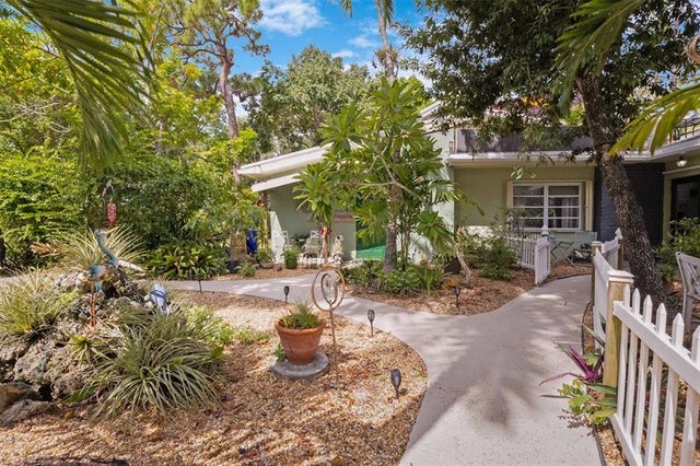 1 of 84 - 2091 Sw 30th Ter, Fort Lauderdale, FL