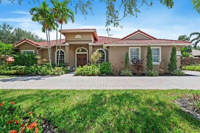 2 of 32 - 6100 Sw 20th St, Plantation, FL