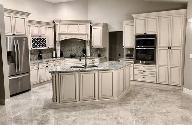 2 of 11 - 8975 Southern Orchard Rd, Davie, FL