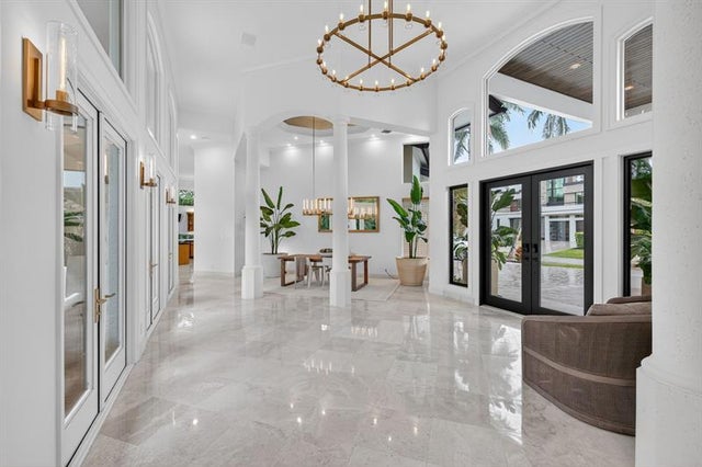 3 of 90 - 1518 E Lake Dr, Fort Lauderdale, FL