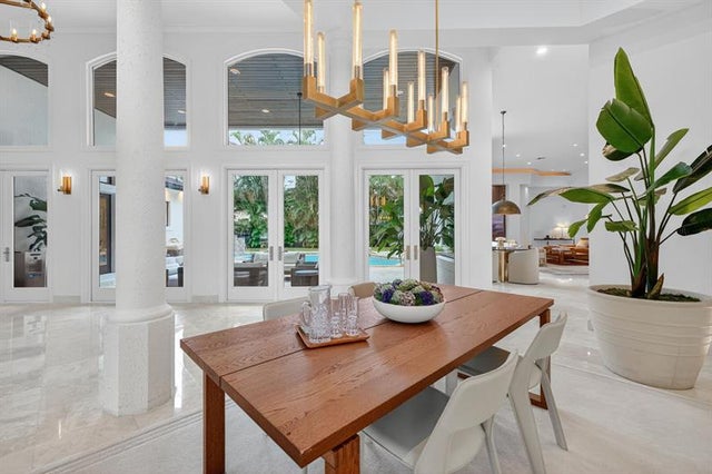 4 of 90 - 1518 E Lake Dr, Fort Lauderdale, FL