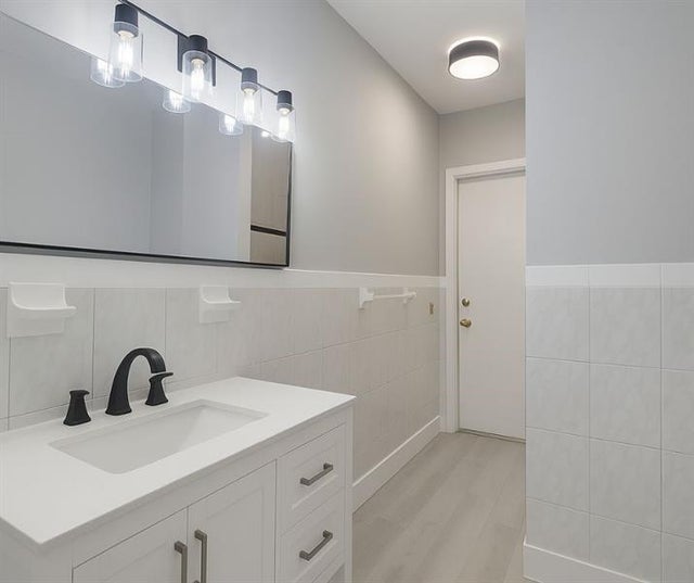 5 of 31 - 14715 N Spur Dr, Miami, FL