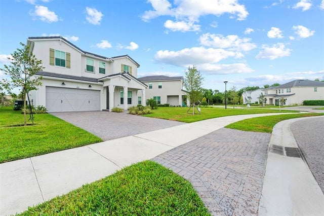 4 of 45 - 121 Se Rocky Ter, Stuart, FL