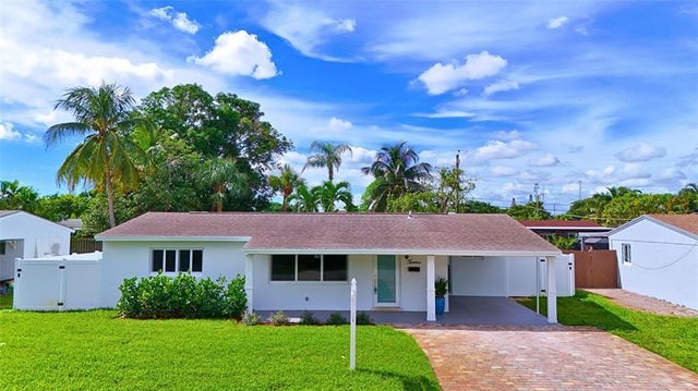 1 of 17 - 12 Sw 13th St, Deerfield Beach, FL