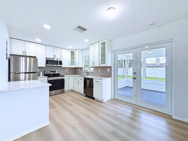 5 of 17 - 12 Sw 13th St, Deerfield Beach, FL