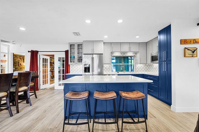 4 of 82 - 3351 Sw 16th Ct, Fort Lauderdale, FL