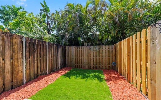 1 of 17 - 6131 Sw 42nd Ct, Davie, FL