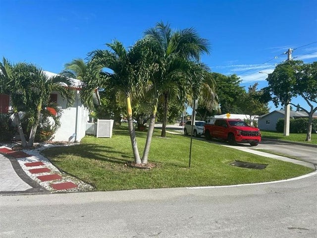1 of 19 - 7001 Nw 76th Ct, Tamarac, FL