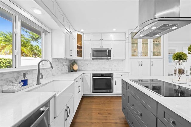 5 of 28 - 4220 Ne 22nd Ter, Lighthouse Point, FL