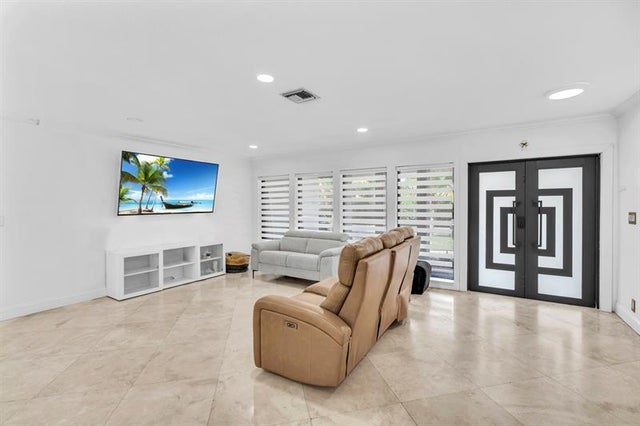 3 of 37 - 11800 Nw 25th St, Plantation, FL
