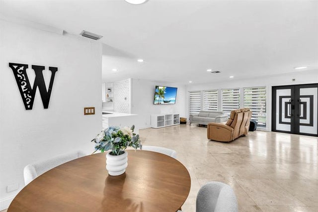 4 of 37 - 11800 Nw 25th St, Plantation, FL